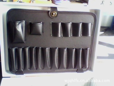 武進區(qū)橫林豐順箱包廠 專注品質(zhì)，深耕箱包加工行業(yè)